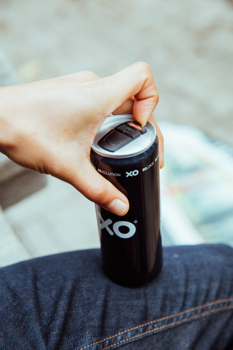 xo resealable can end child-resistant packaging